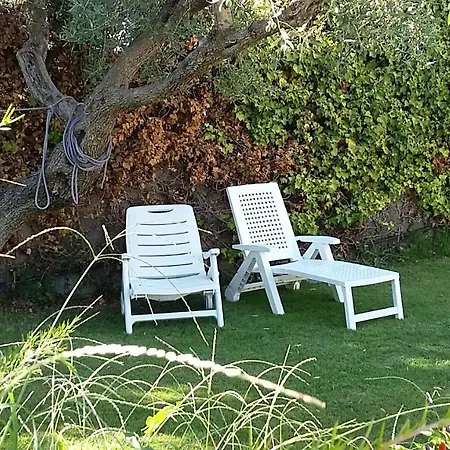 Feriehus Casa Vacanze Tulipano Con Giardino 150 Mt Dal Mare Àrbatax
